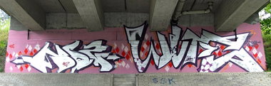 Graffiti Wall - Photo by NOIIO3 - no2, notwo, number2 (2012)