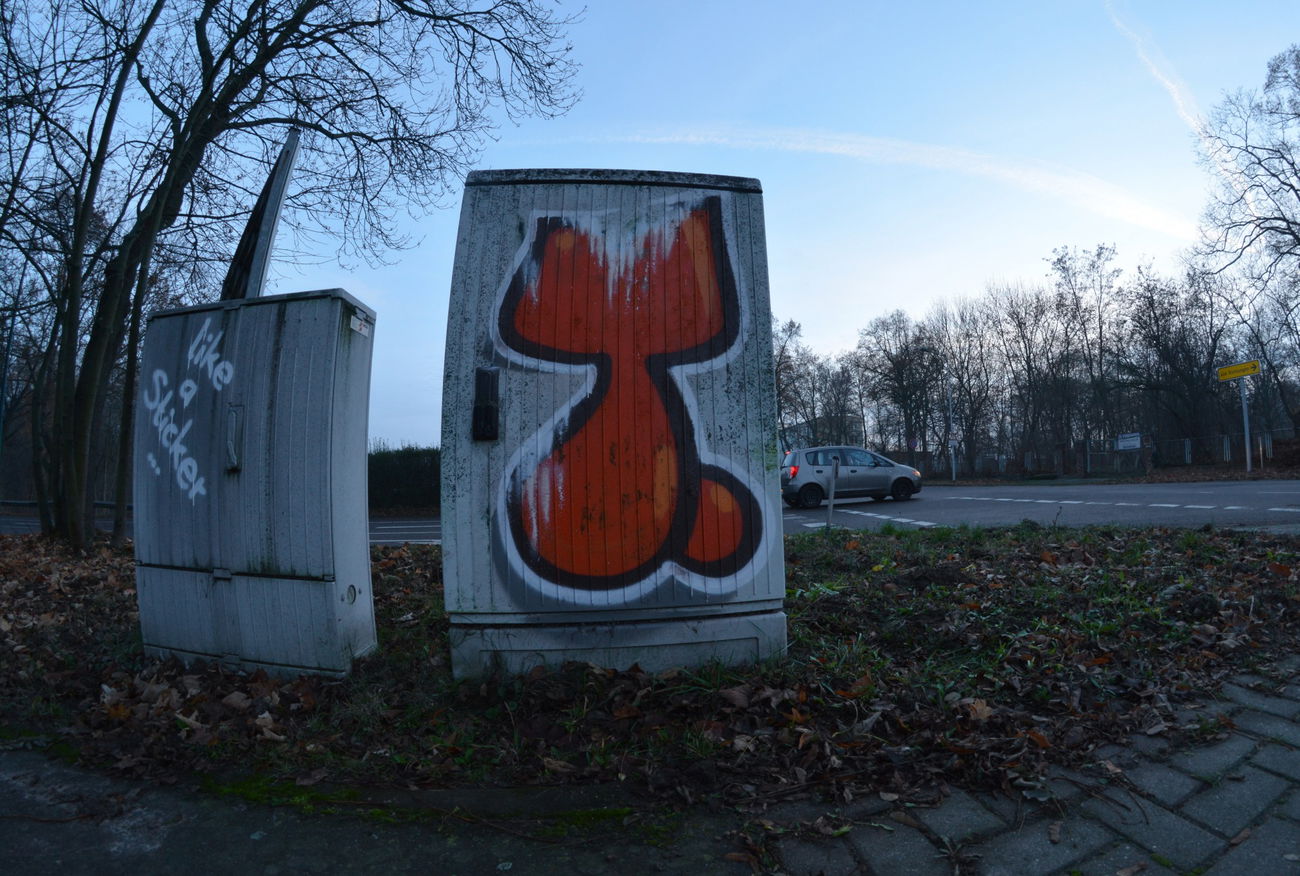 Graffiti Wall - Photo by NOIIO3