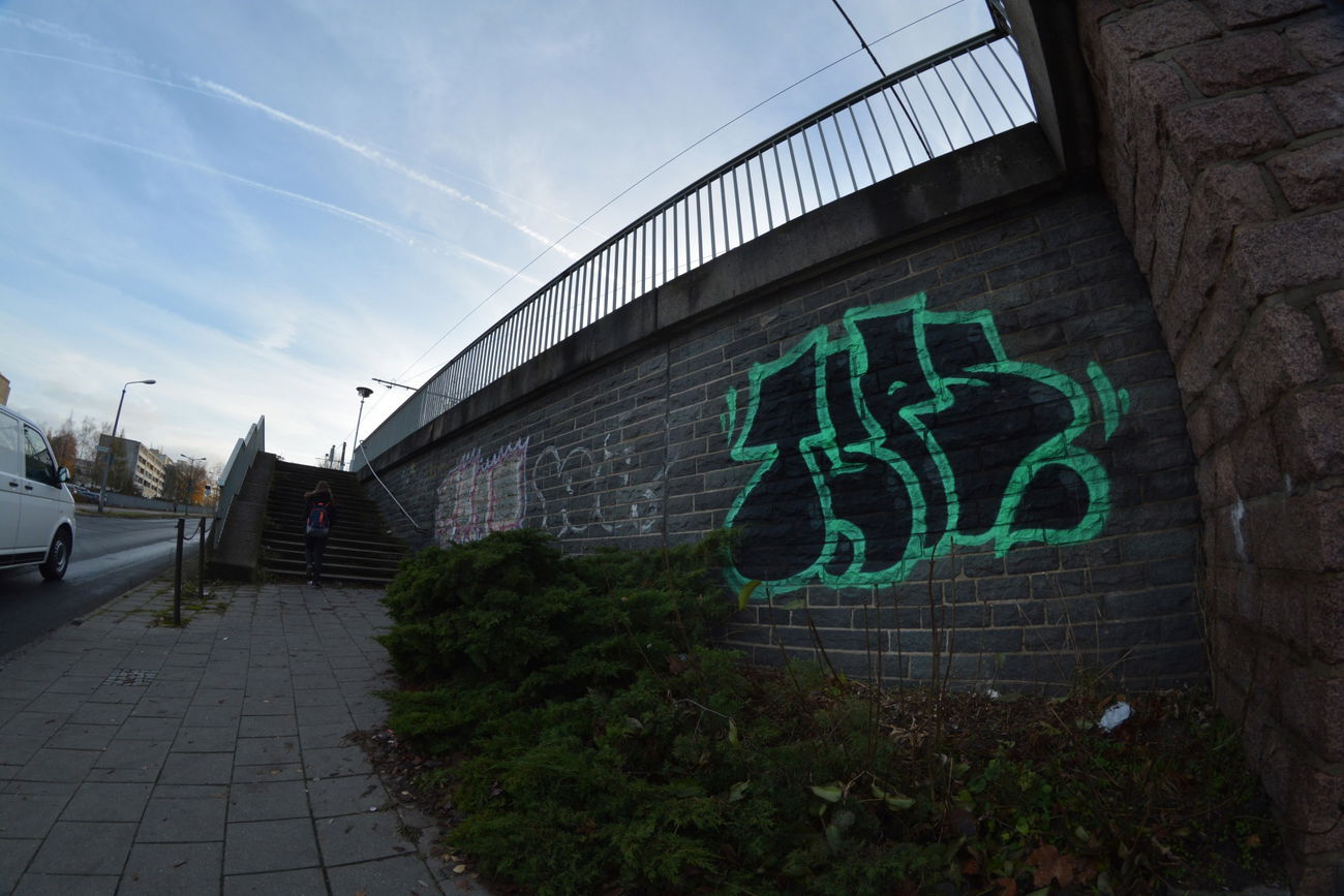 Graffiti Wall - Photo by NOIIO3