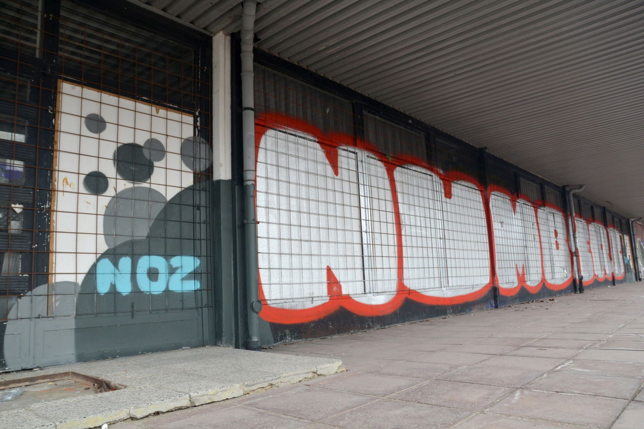 Graffiti Bombing - Photo by NOIIO3 - no2, numbertwo, number2 (2016)