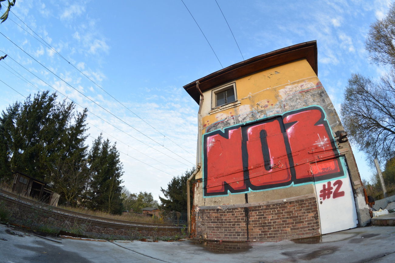 Graffiti Bombing in Frankfurt (Oder) - Photo by NOIIO3 - no2, nr2, number2 (2016)