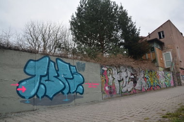 Graffiti Wall in Slubice - Photo by NOIIO3 - tups (2016)