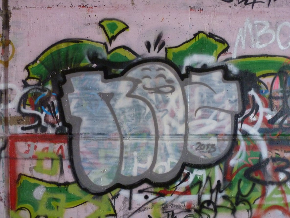Graffiti Wall - Photo by NOIIO3 - no2, numbertwo, nummer2 (2013)
