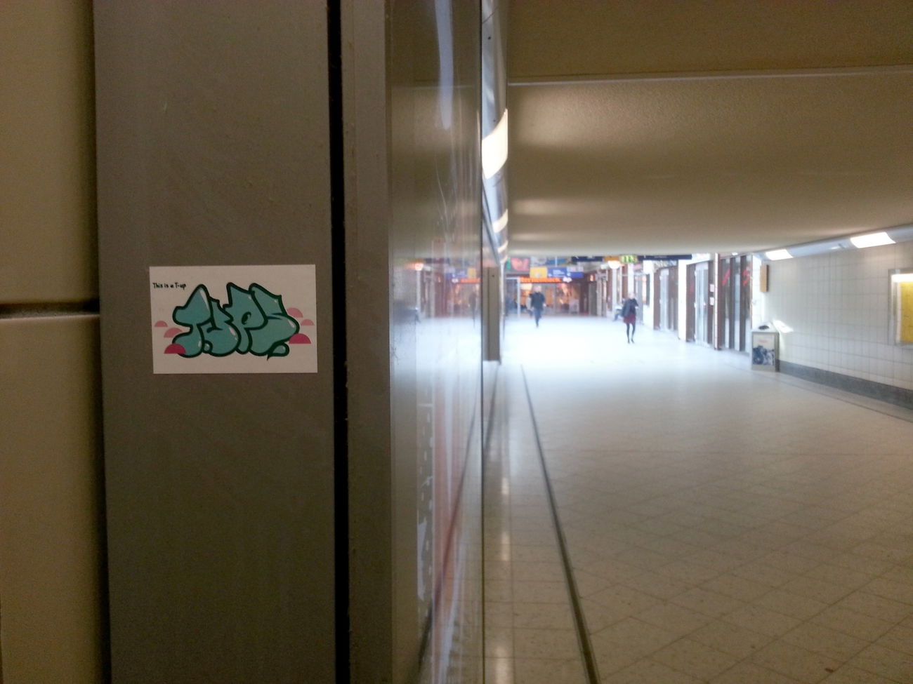 Graffiti Street Art - Photo by NOIIO3 (2016)