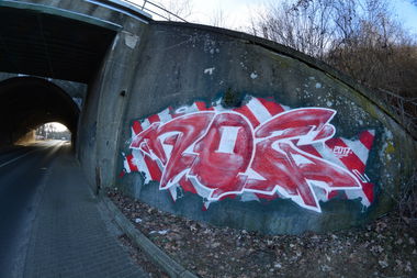 Graffiti Bombing - Photo by NOIIO3 - no2 (2017)