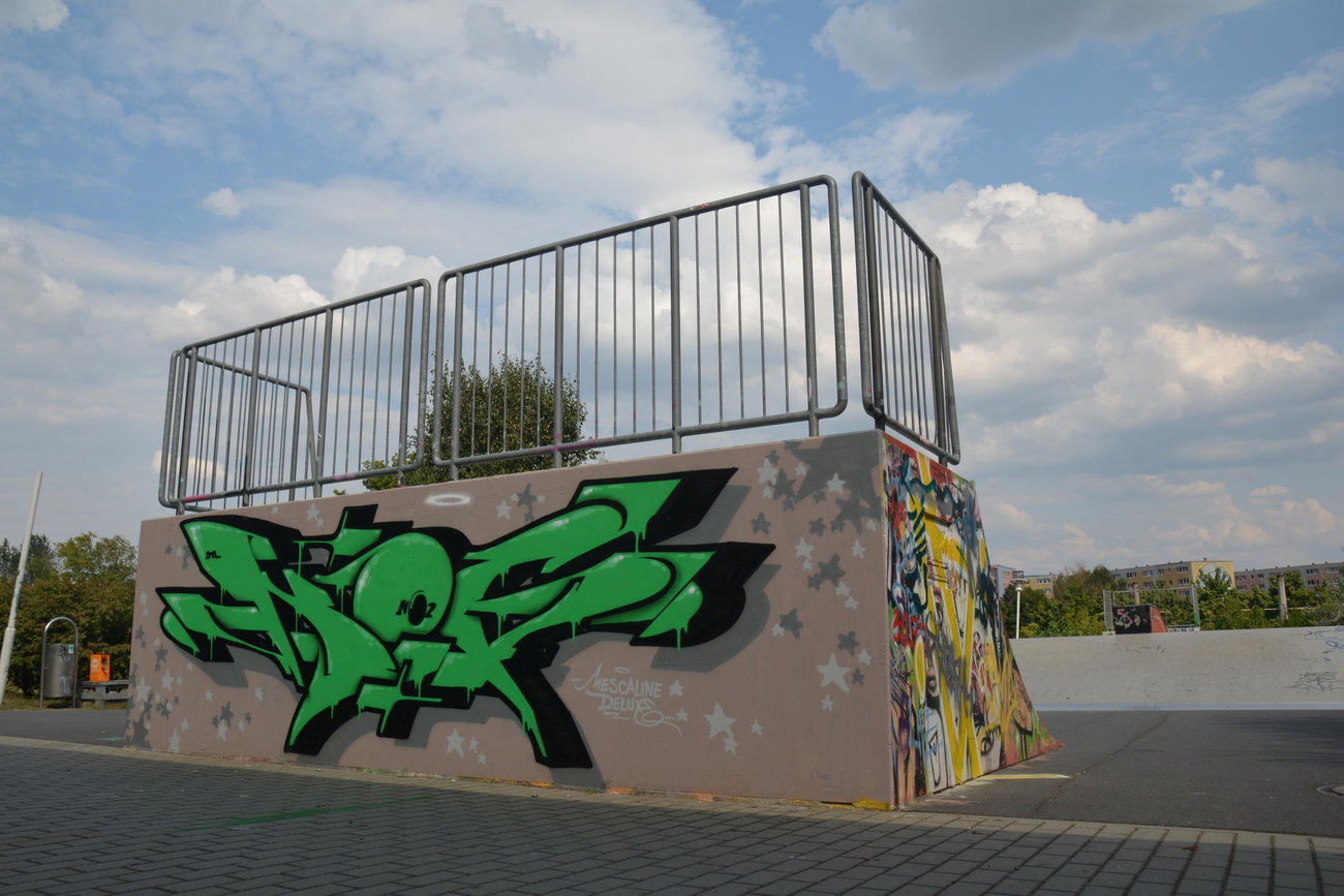 Graffiti Wall - Photo by NOIIO3 - no2, number2, no.2 (2015)