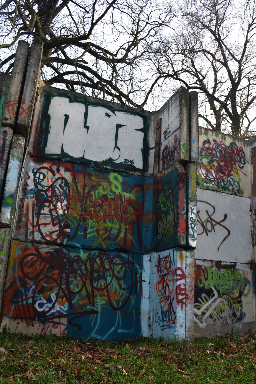 Graffiti Wall - Photo by NOIIO3 - no2, numbertwo, nummerzwei (2016)