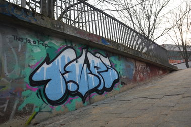 Graffiti Wall - Photo by NOIIO3 - tups, tup (2016)