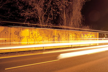 Graffiti in Frankfurt (Oder) - Photo by NOIIO3 - tups, thisisathrowup, throwup (2016)