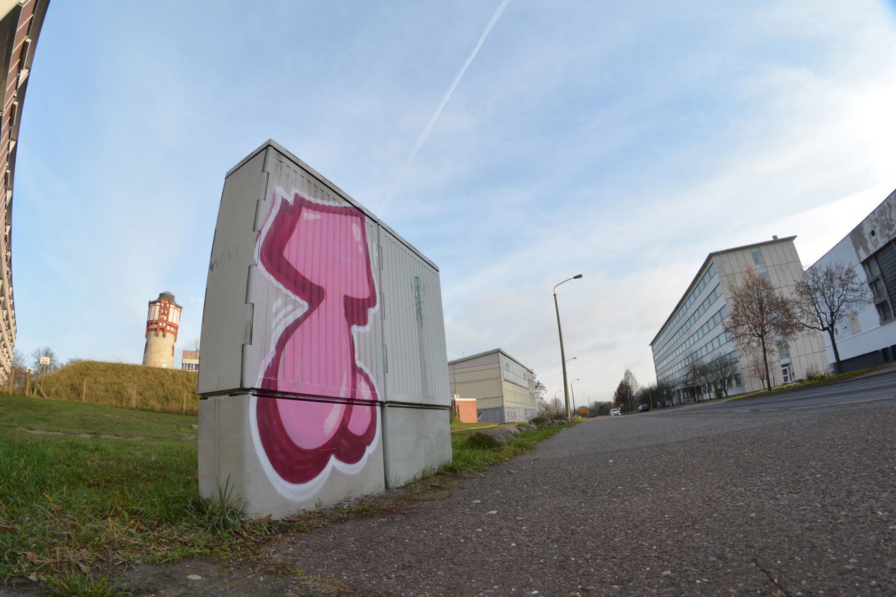 Graffiti Wall - Photo by NOIIO3