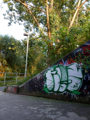 Graffiti Wall - Photo by NOIIO3 - no2, numbertwo, nuber2 (2013)