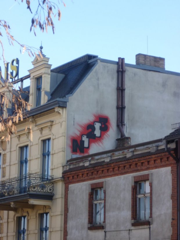 Graffiti Bombing - Photo by NOIIO3 (2012)