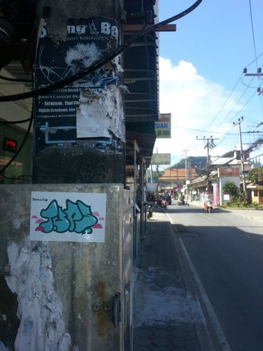 Graffiti Street Art - Photo by NOIIO3 - tups, tup, t (2016)