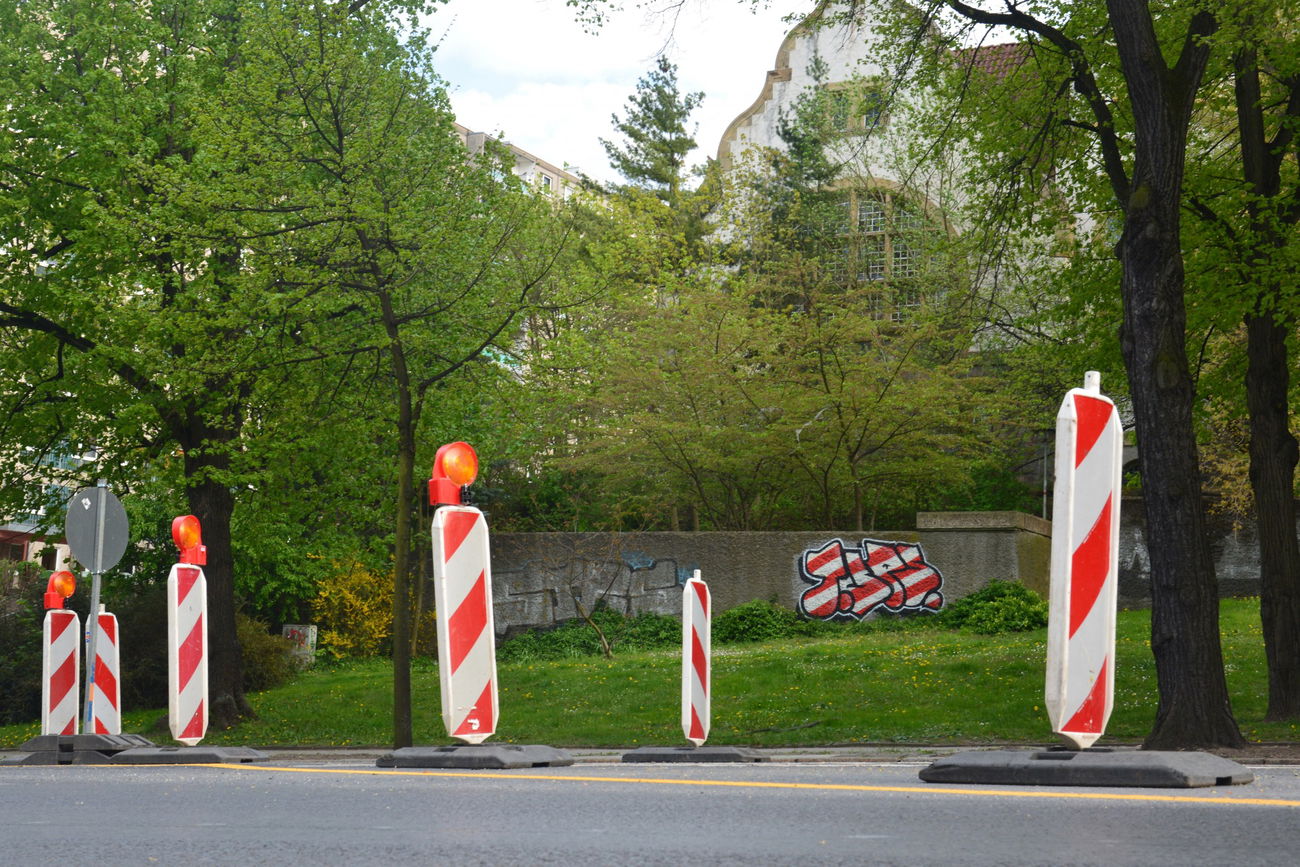 Graffiti Bombing - Photo by NOIIO3 (2016)