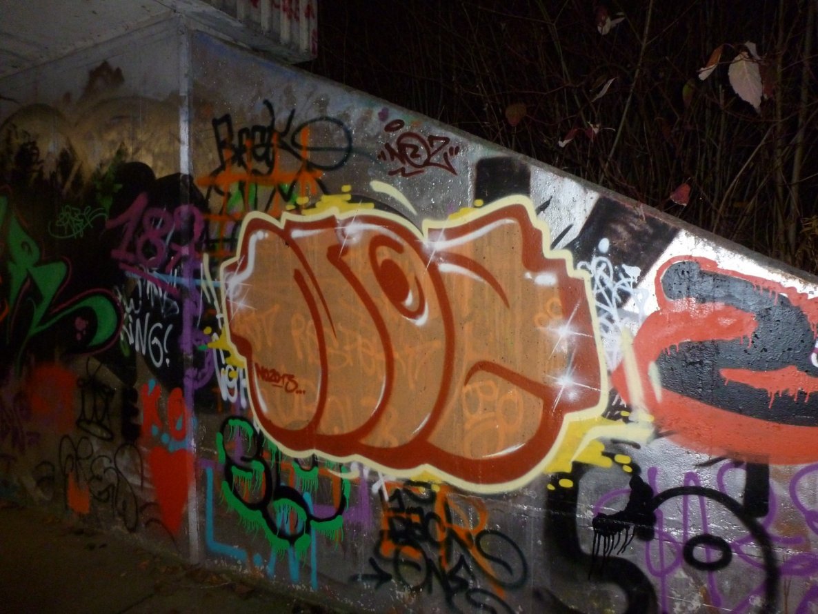 Graffiti Wall - Photo by NOIIO3 - no2 (2013)