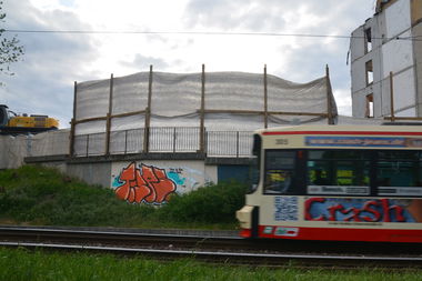 Graffiti Bombing - Photo by NOIIO3 - tup, tups (2016)