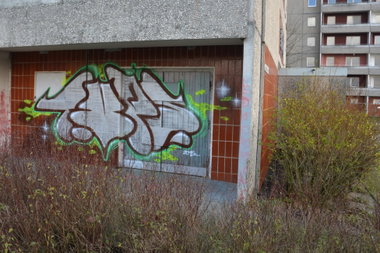 Graffiti Photo by NOIIO3