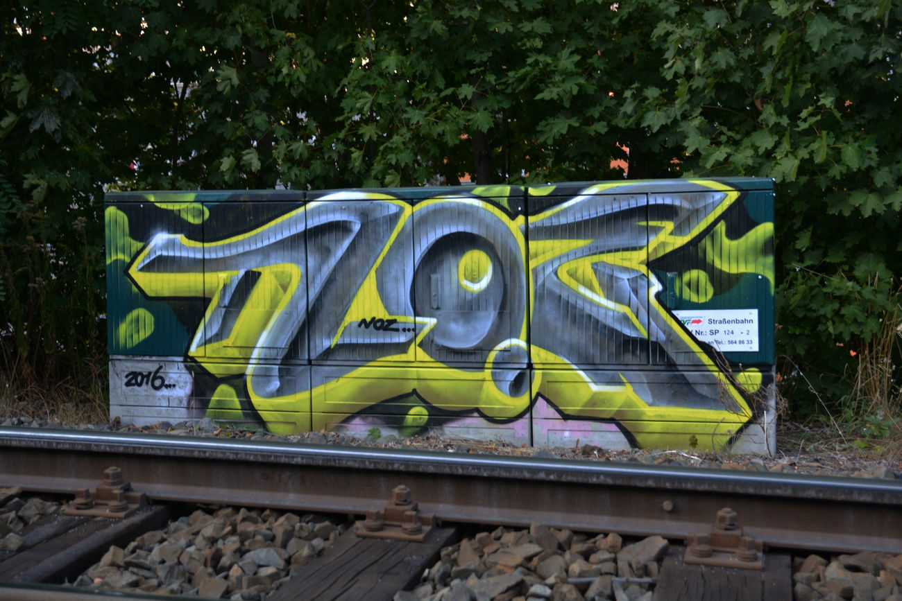 Graffiti Bombing in Frankfurt (Oder) - Photo by NOIIO3 - no2, numbertwo, nr2 (2016)
