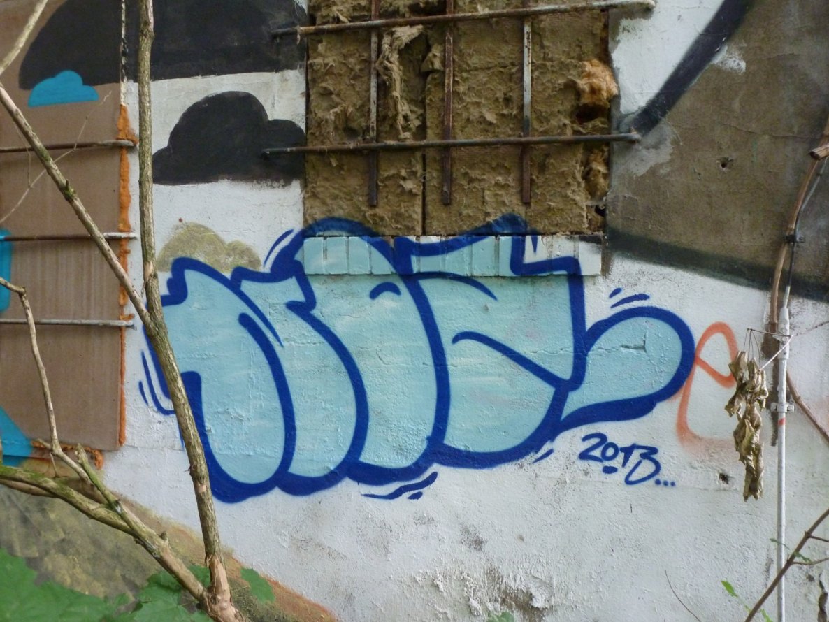 Graffiti Wall - Photo by NOIIO3 (2013)