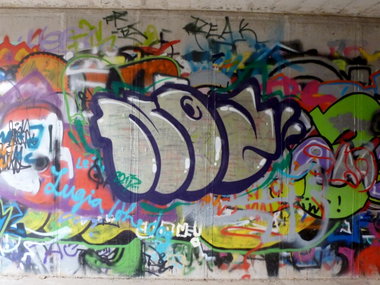 Graffiti Wall - Photo by NOIIO3 - no2, numbertwo, nuber2 (2013)