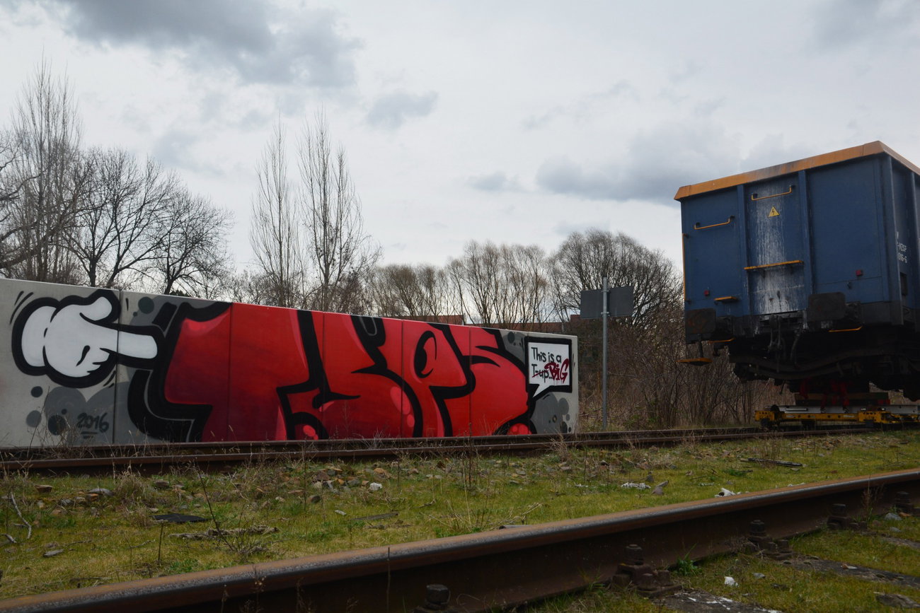 Graffiti Photo by NOIIO3 - tups, tup (2016)