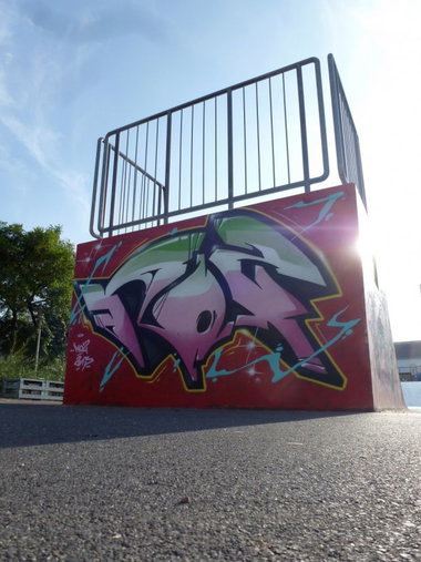 Graffiti Wall - Photo by NOIIO3 - no2, numbertwo, nummer2 (2013)