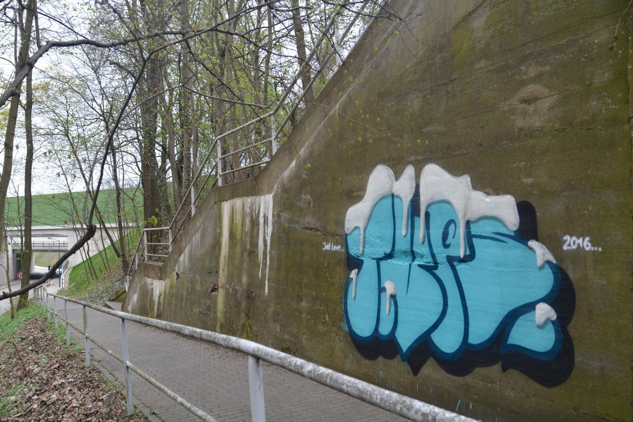 Graffiti Photo by NOIIO3 (2016)