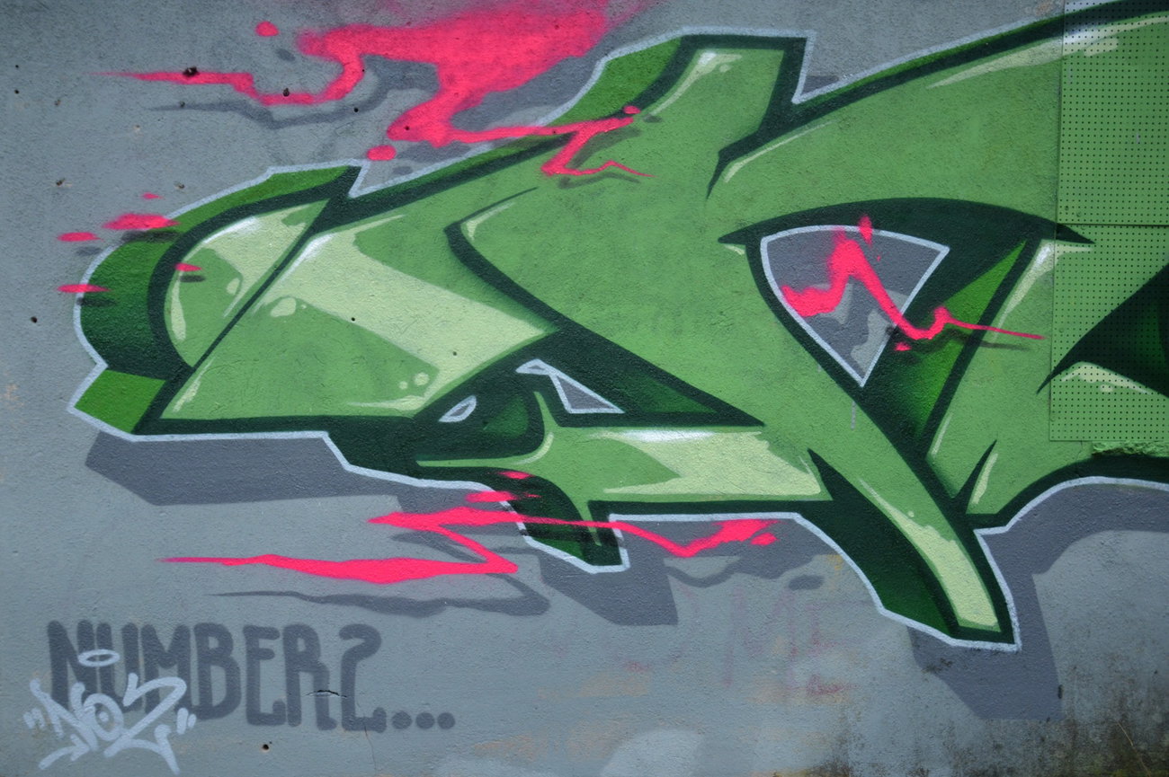 Graffiti Wall - Photo by NOIIO3 - no2, no.2, notwo