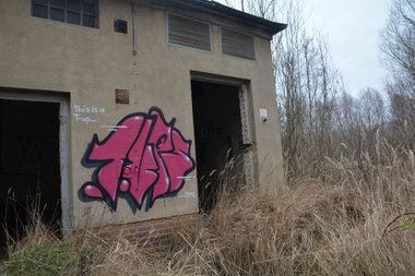Graffiti Wall - Photo by NOIIO3 - tup, tups, throwup (2016)