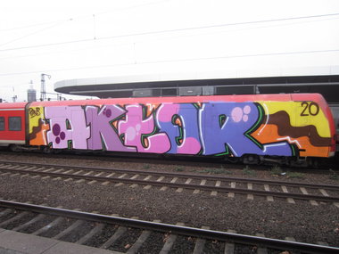 Graffiti Train - Photo by NRW_graff - aktor, wholecar