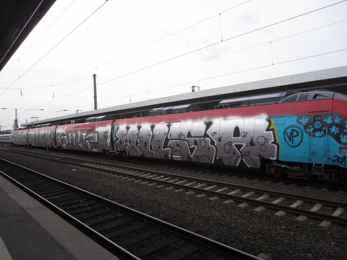 Graffiti Train - Photo by NRW_graff