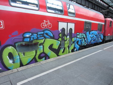 Graffiti Train - Photo by NRW_graff