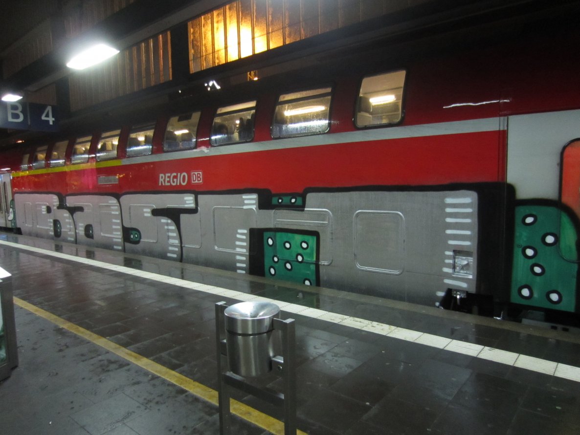 Graffiti Train - Photo by NRW_graff