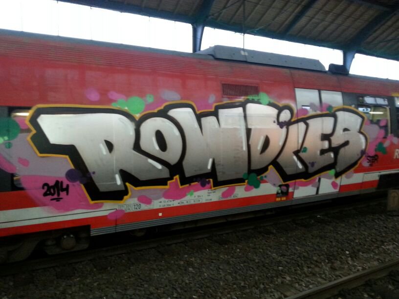 Graffiti Train - Photo by NRW_graff - RWS