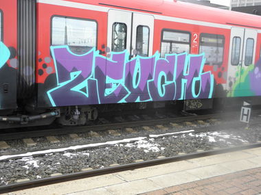 Graffiti Train - Photo by Nahrungsmittel - ZEUCH, ZEUCK (2013)