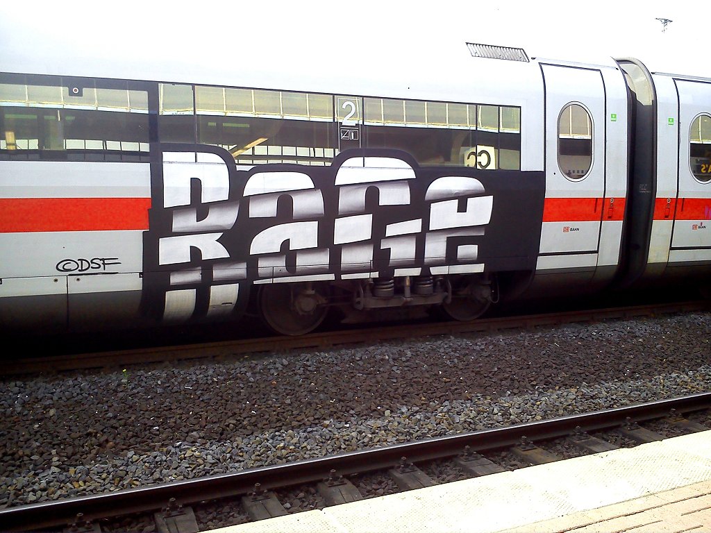 Graffiti Train - Photo by Nahrungsmittel - RAGE, DSF (2014)