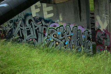 Graffiti Wall - Photo by Nahrungsmittel - HOE, HERZ, STAH