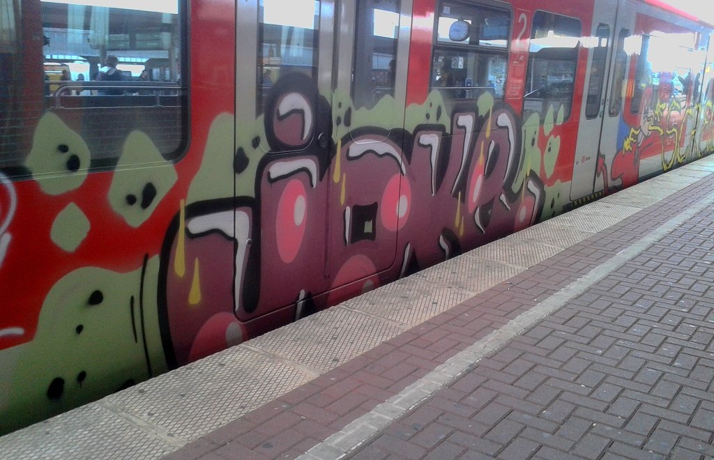 Graffiti Train - Photo by Nahrungsmittel - JOKE, SCREW, KWA