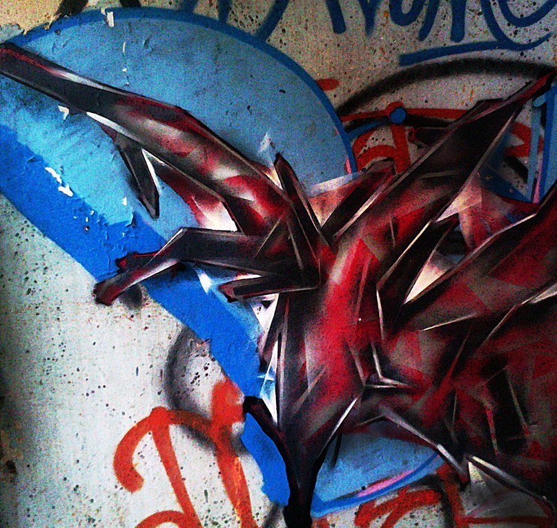 Graffiti Wall - Photo by Naiz