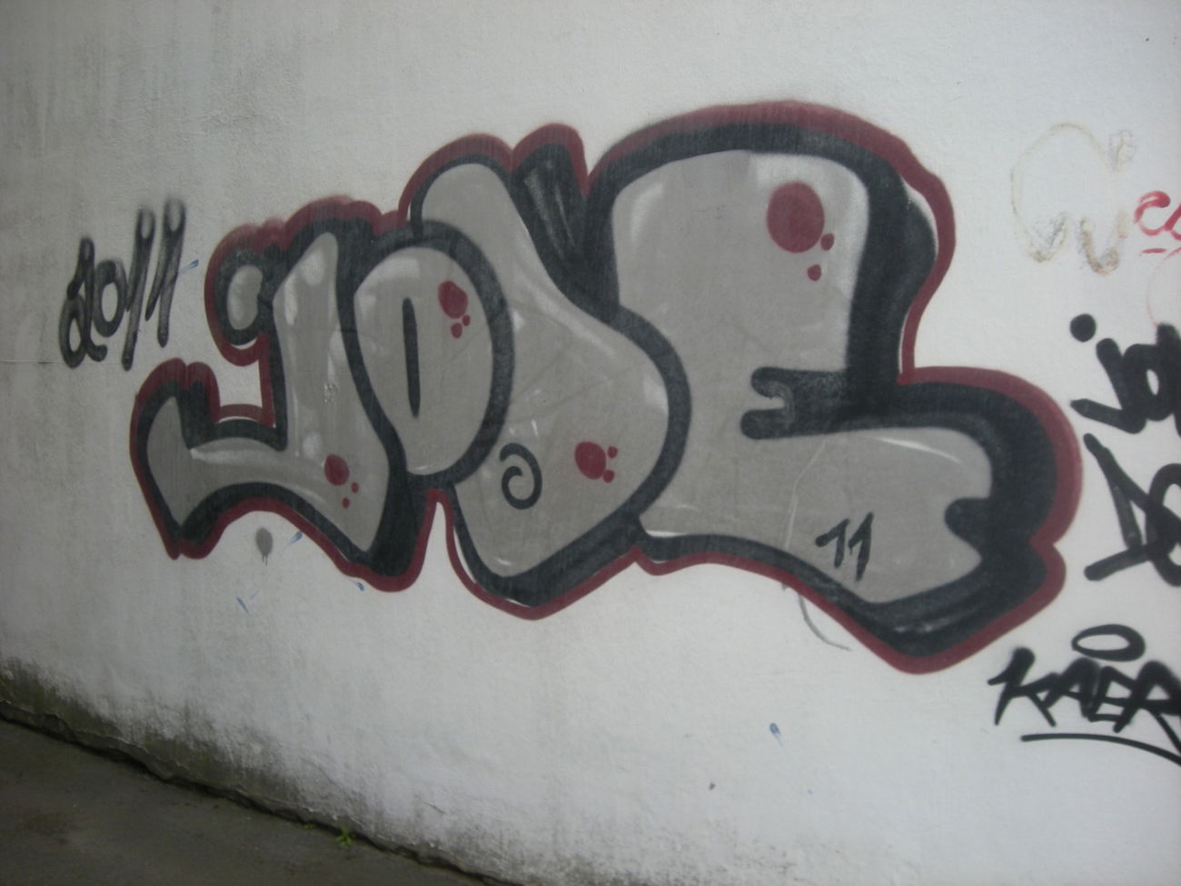 Graffiti Bombing in Eversburger platz - Photo by Nameless - JODE, SNF (2011)