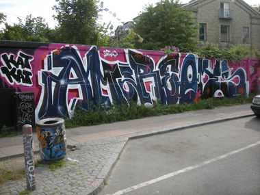 Graffiti Wall in Copenhagen - Photo by Nameless - AMORE, OMES (2013)