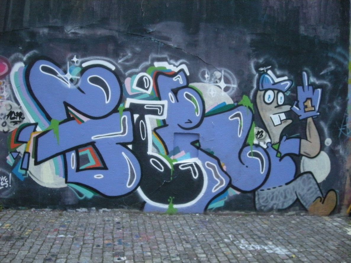 Graffiti Wall in Bergen - Photo by Nameless (2013)