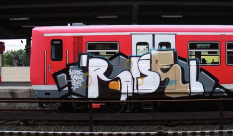 Graffiti Train in Osnabrück - Photo by Nameless - RÄTSEL, TNC (2009)