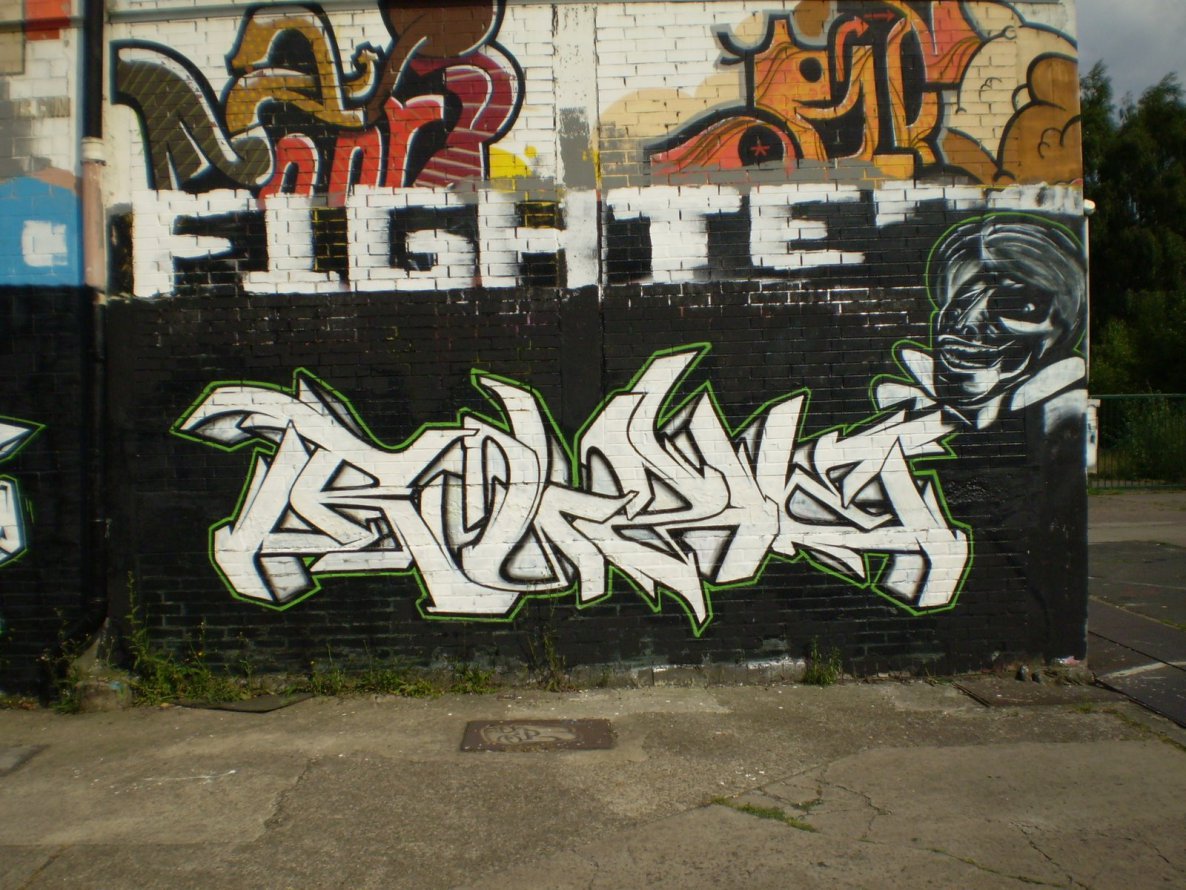 Graffiti Wall in Osnabrück - Photo by Nameless - RUZE, TGF (2009)