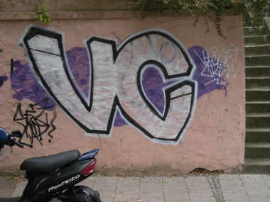 Graffiti Wall in Osnabrück - Photo by Nameless - VC, VFL, VIOLET