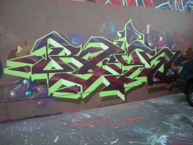 Graffiti Wall in Leipzig - Photo by Nameless - RAYS (2014)