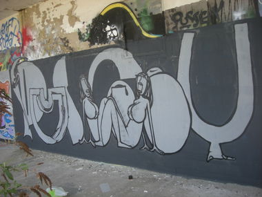 Graffiti Wall - Photo by Nameless - PUSSY, STIL