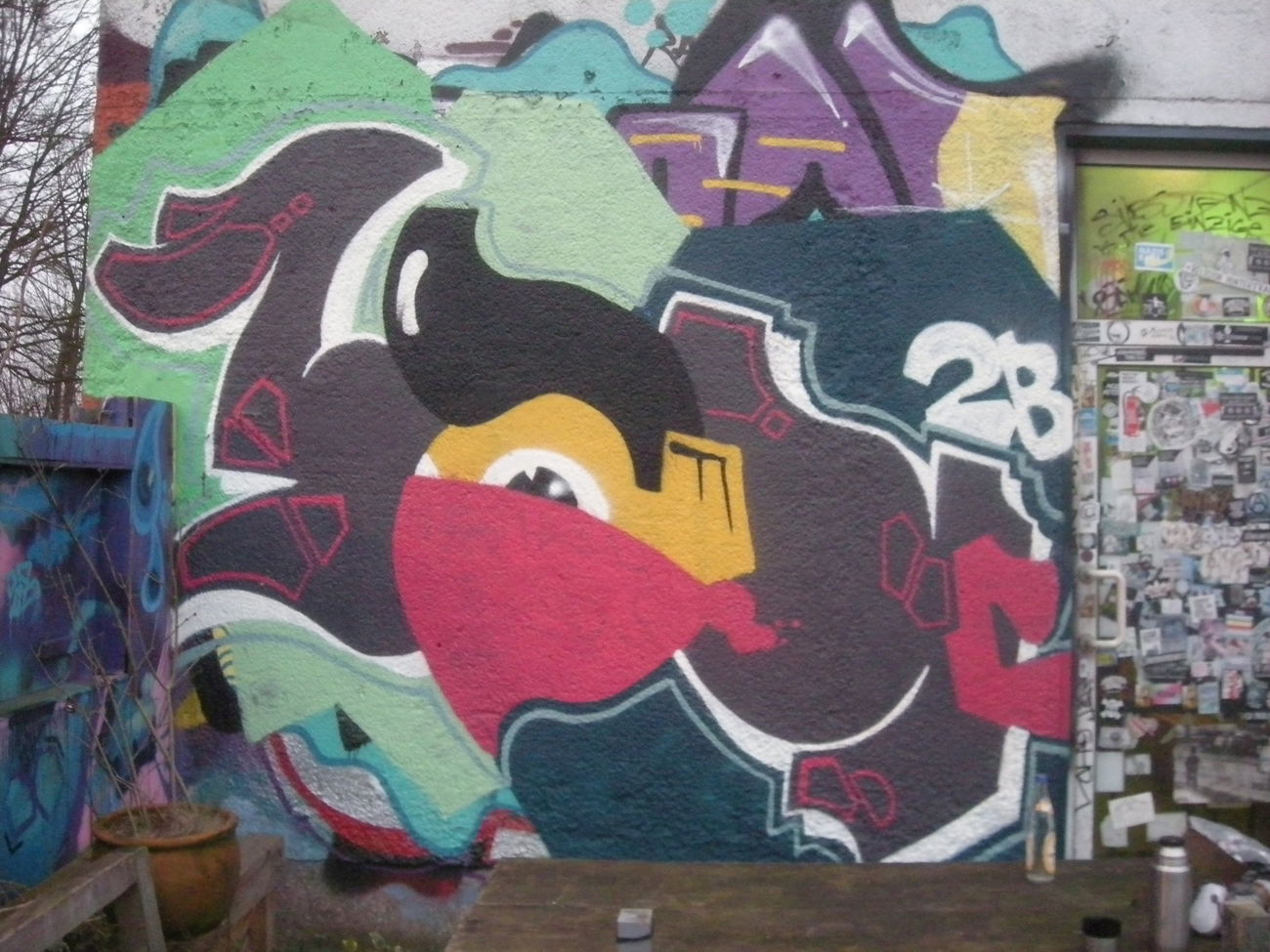 Graffiti Wall - Photo by Nameless - LAYc, 2B, 2BAD (2018)