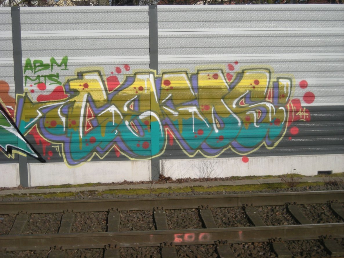 Graffiti Bombing in Osnabrück - Photo by Nameless - GEKOS (2014)