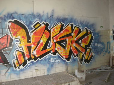 Graffiti Wall in Bonn - Photo by Nameless - HUSKI